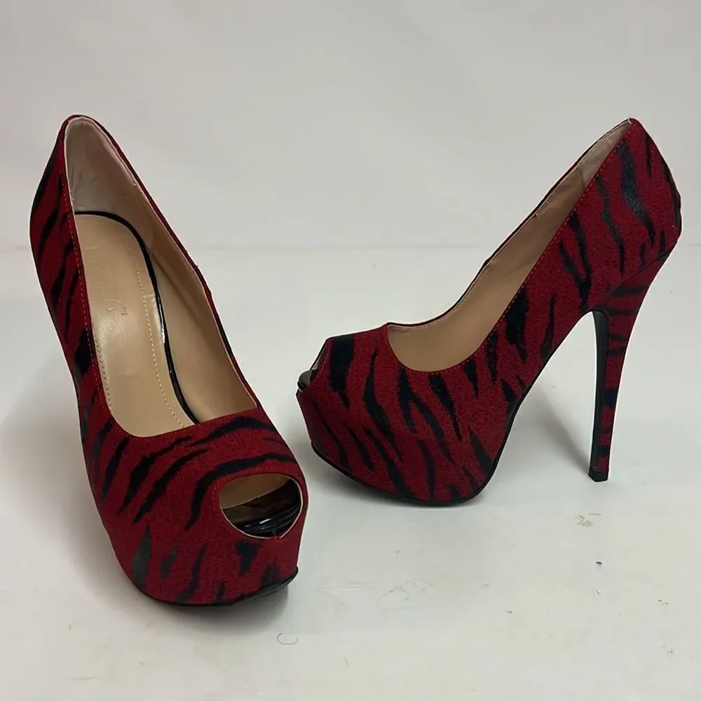 LILIANA Tiger Print peep toe platform stiletto heels,‎ size 8 D17
